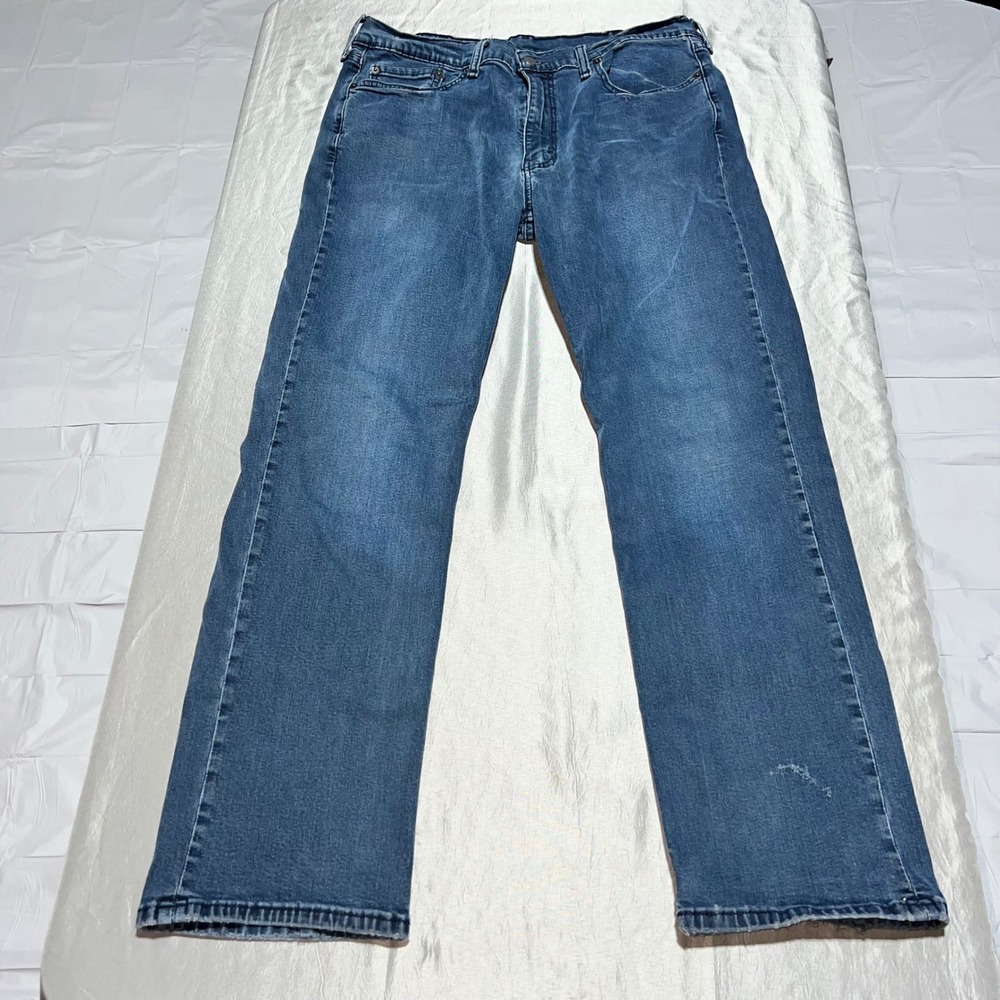 Levis 514 Straight Fit Mens Loved Jeans 38x32 Medium Wash Blue Denim 00514-0809